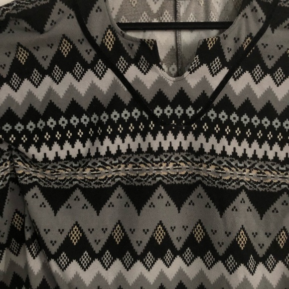 QED London Sweater Poncho - Picture 3 of 6